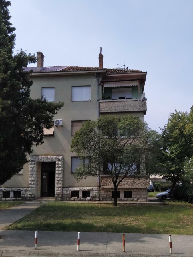 Podgorica Center Apartment Luaran gambar