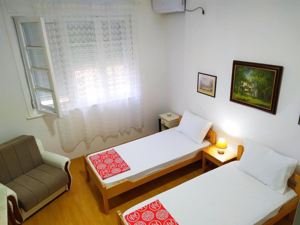 Podgorica Center Apartment Luaran gambar