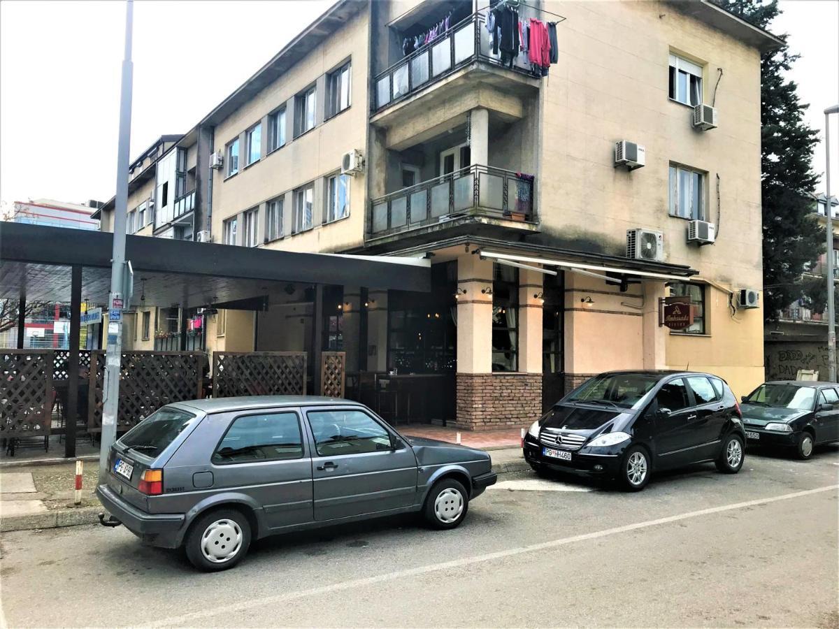Podgorica Center Apartment Luaran gambar