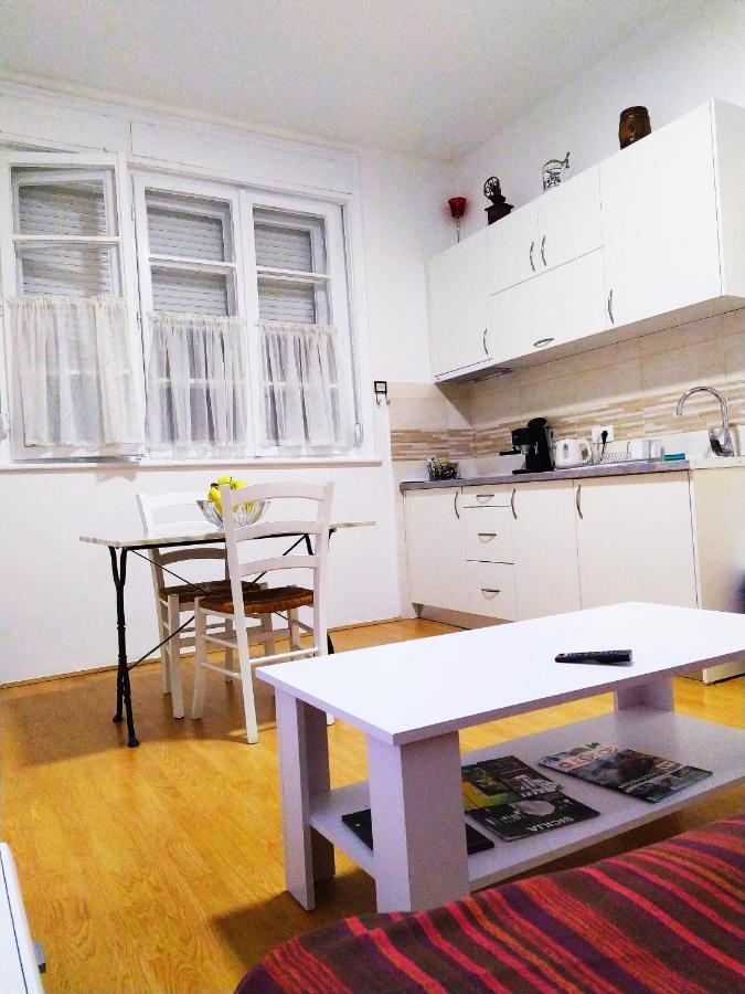 Podgorica Center Apartment Luaran gambar